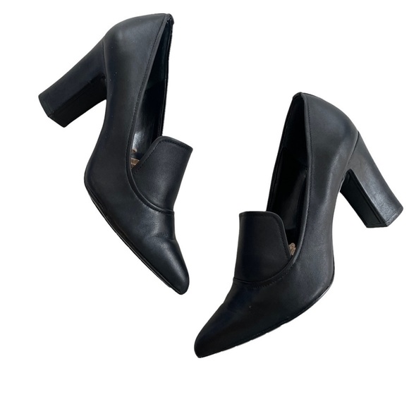 Donald Pliner Heyde Black Leather Pointed Toe Pumps 7 - Picture 10 of 11